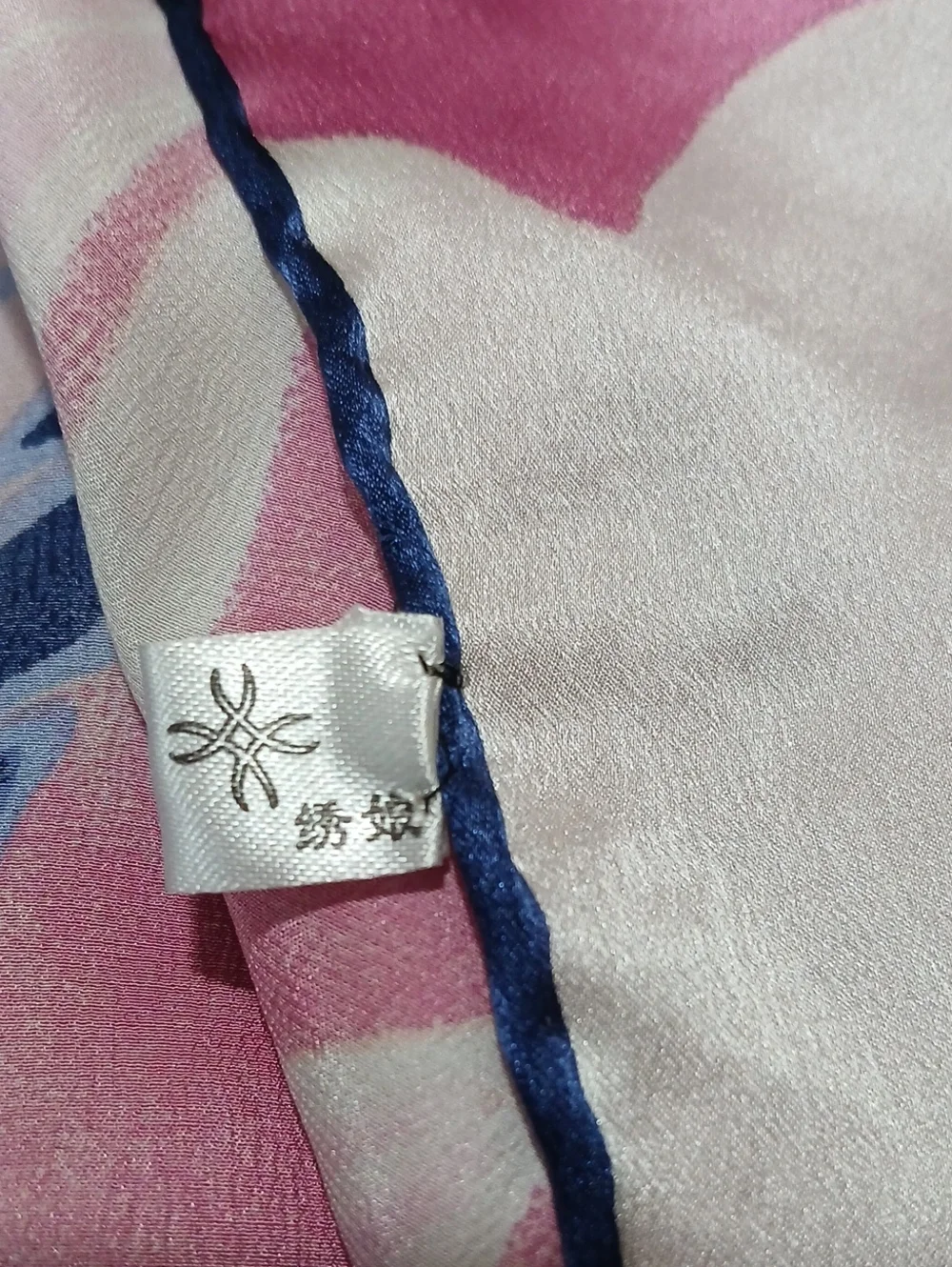 Xiuniang Womens Large 100% Silk Scarf Pink Blue Floral